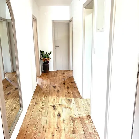 3 Bedroom With Parking Apartmán Poreč