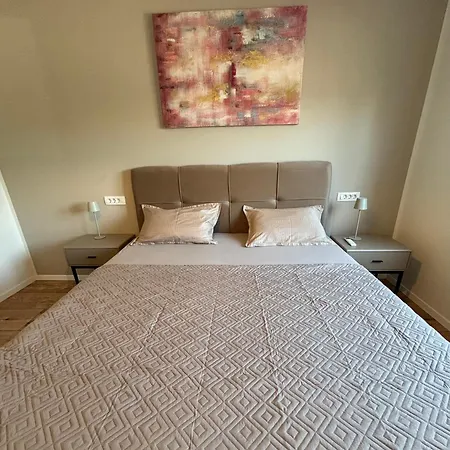 Apartmán 3 Bedroom With Parking